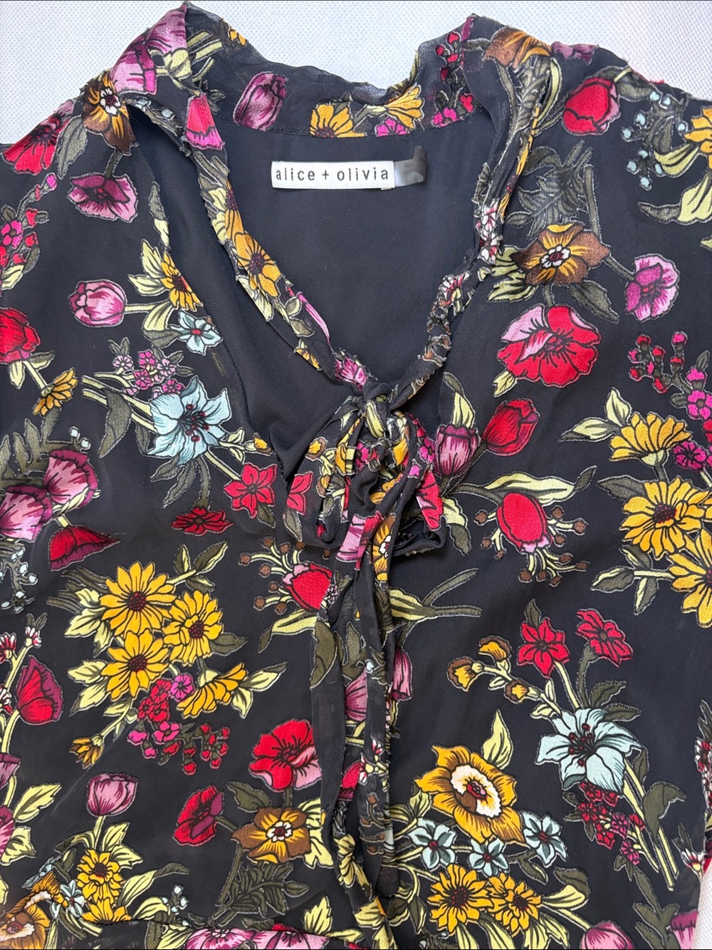Alice + Olivia Silk Blend Floral Ruffle Mini Dress Black Tie Neck Size 6 - Picture 5 of 15